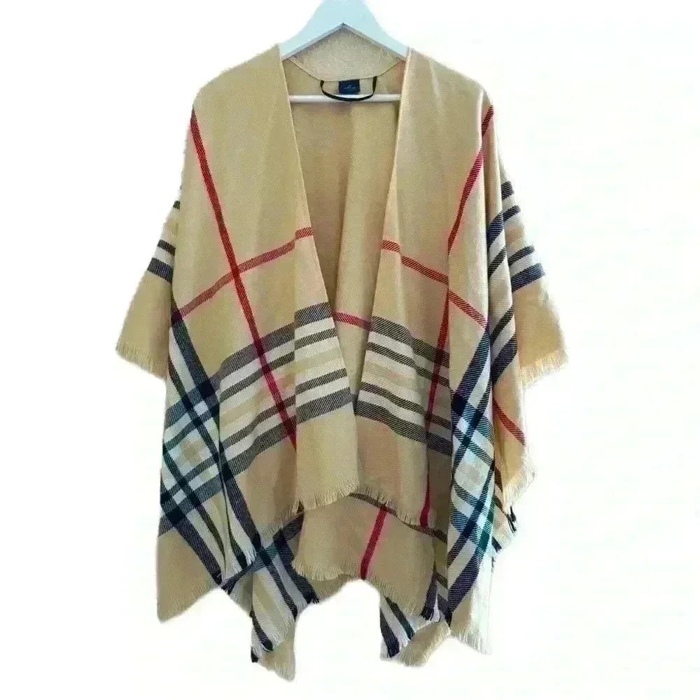 V.FRAAS Plaid Cardigan, Soft lightweight, one size, ruana shape wrap, 207